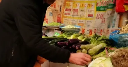 38岁离婚后，我在菜市场找回了生活的温度