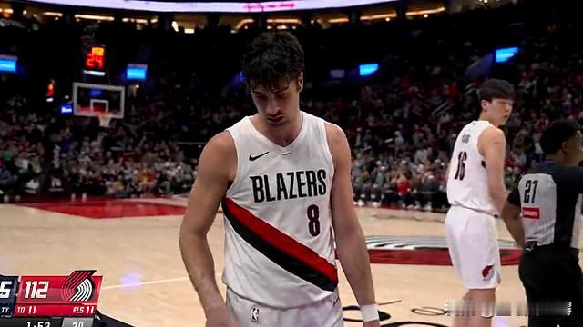 篮坛嘚吧嘚：杨瀚森能够在这样一场季后赛级