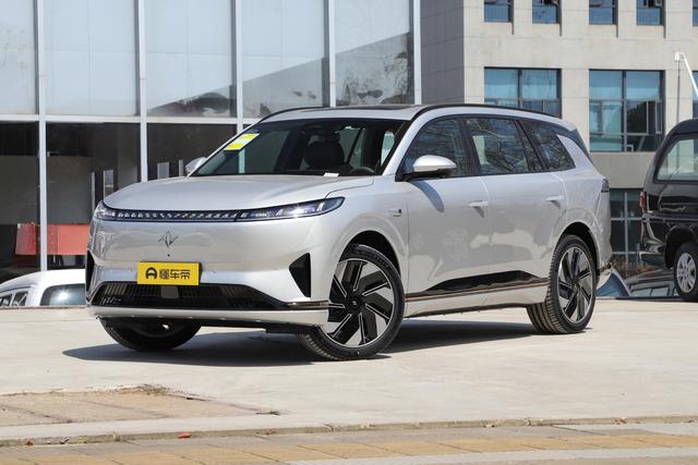 5米车长636km续航，冰箱彩电大沙发都有，这款纯电动SUV如何？