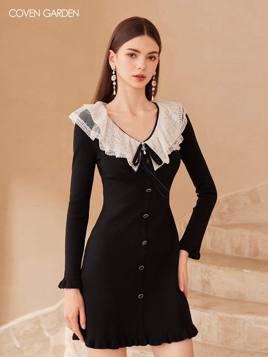 哥文花园秋季新款蕾丝娃娃领羊毛针织连衣裙