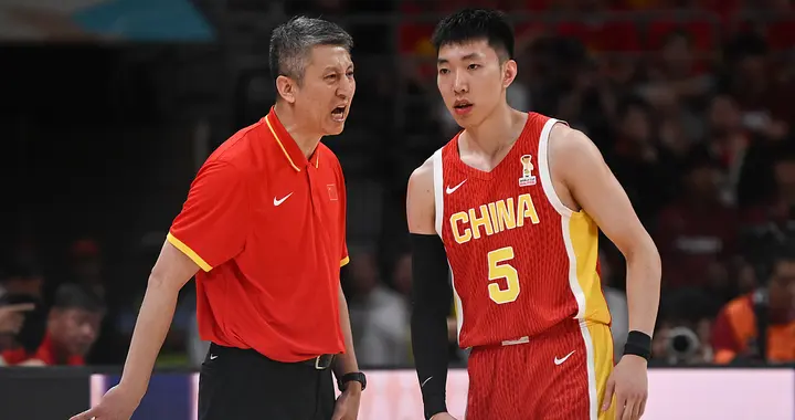 沈阳不眠夜，中国男篮世预赛主场惨败日本