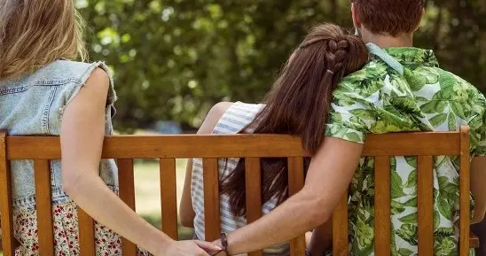 出轨的时候，人脑子到底在想什么？