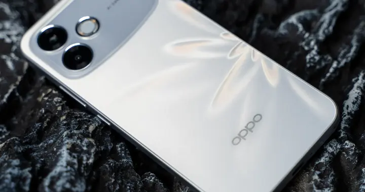 OPPO用心打造千元好手机，六年流畅+7000mAh+80W，才1376元