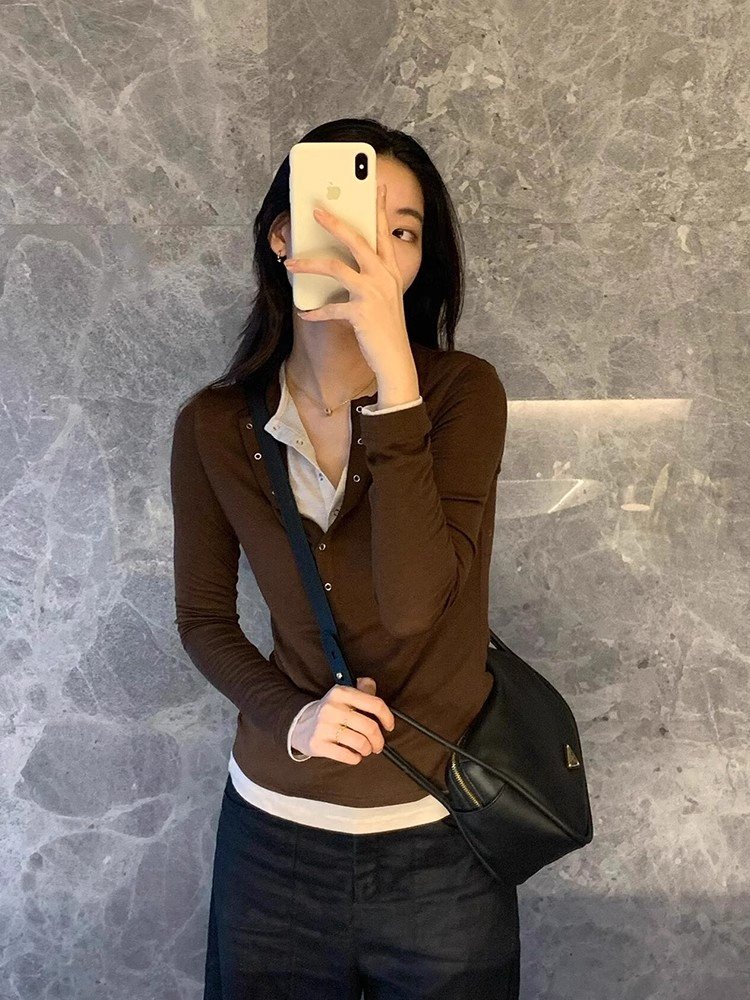 美式复古咖色v领假两件长袖t恤女春秋修身
