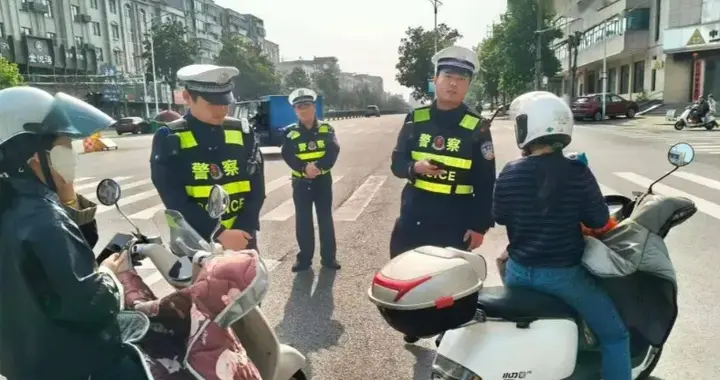 8月严查来袭！电动车“3禁4罚”落地，家里有“老头乐”的赶紧看