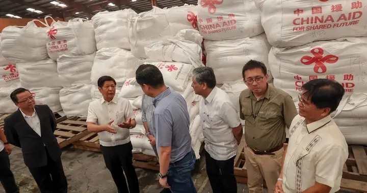 刚得到中国尿素出口承诺，菲律宾就纠集24国闹事，中国这回不惯着