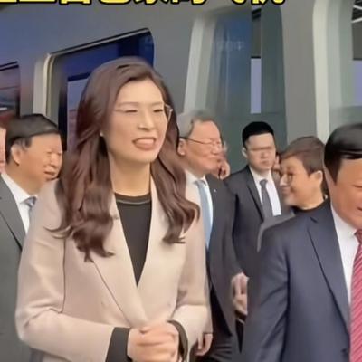 相逢是缘：郑丽文此行来大陆，几套西服爱煞