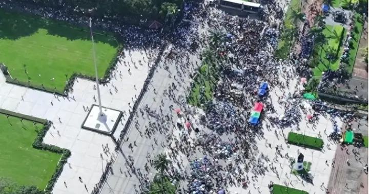 菲律宾彻底乱了！1185亿被贪完，部长议长跑路，民众街头打成一片