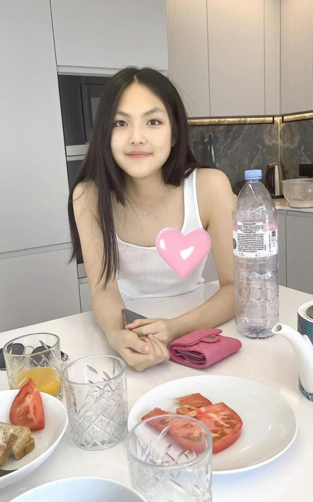 王诗龄成长启示录：在爱与赞美中绽放的“富养”样本