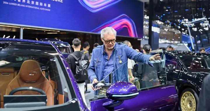 北京车展登场 智界R7，25万价位 性价比之王