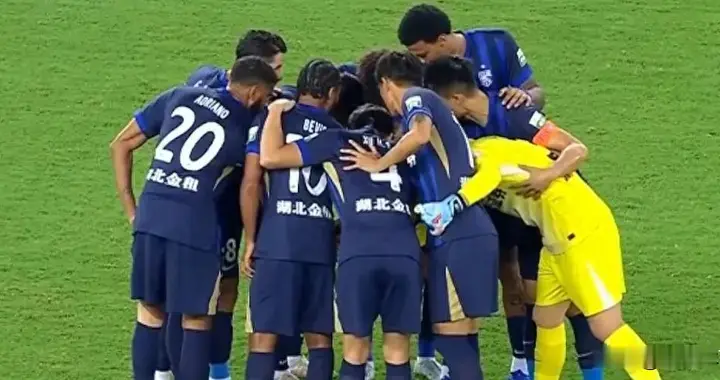 一场1-3，昔日中超冠军又输了！半只脚踏入降级区，基本没戏了