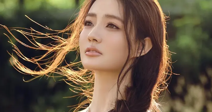 美女壁纸-第6634期-徐璐