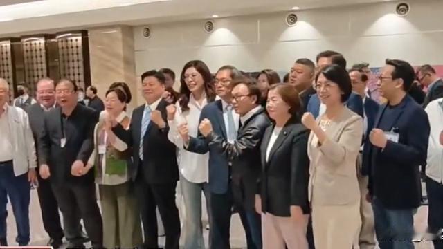 金瓯一统：郑丽文返台 傅昆萁等17名蓝委
