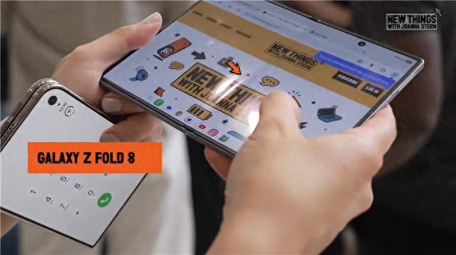 果粉别吹了！iPhone Duo、三星Z Fold8折痕对比：苹果鸡贼