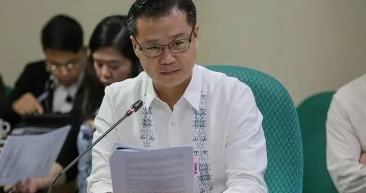 弹劾和立法双线作战