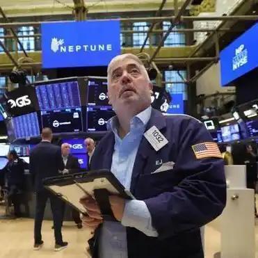 枕书斋：4月9号周四，美股上演荒唐大戏