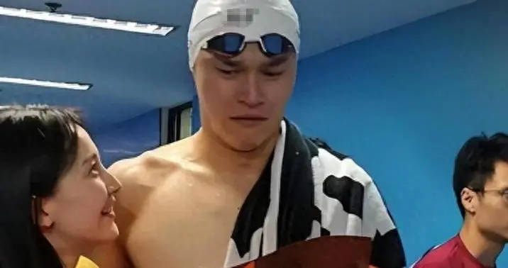 官宣有娃仅2天，孙杨当众质问张豆豆，感情状况曝光 恶心的事发生