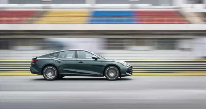 不到15万的平权轿跑？MG7如何玩转B级车市场