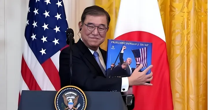 想不到吧，表面呆板木讷的石破茂，竟是日本近10年三观最正的首相