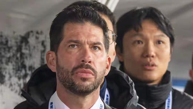 刚刚体育：足球报谈武汉三镇：门将失误频发