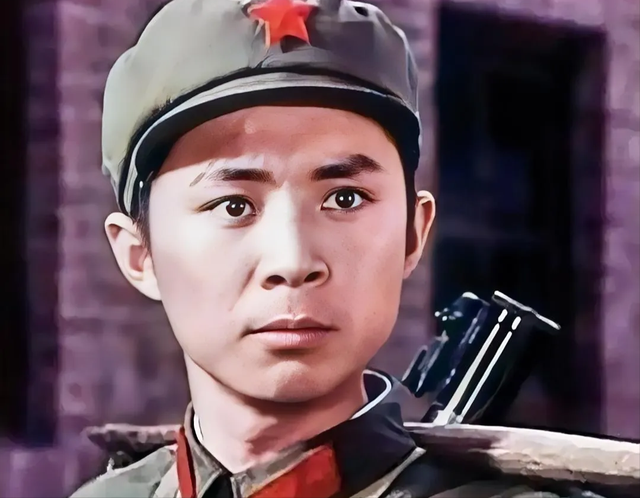 74年我当兵第二年，借调团报道组时，第一次坐轿车的经历，难忘