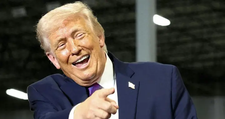 不到24小时，特朗普闹出6个国际笑话，伊朗戏耍美国海军