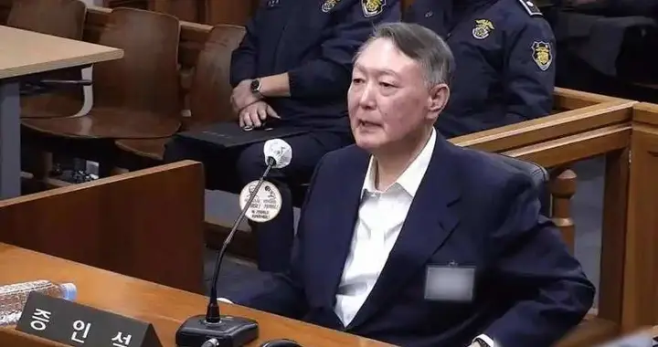 当着5000万韩国人面，尹锡悦迎来最终结局，李在明手段果然不一般