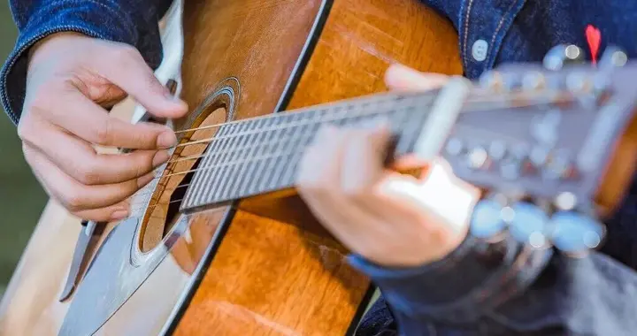 听音乐、弹乐器，能让大脑更年轻？