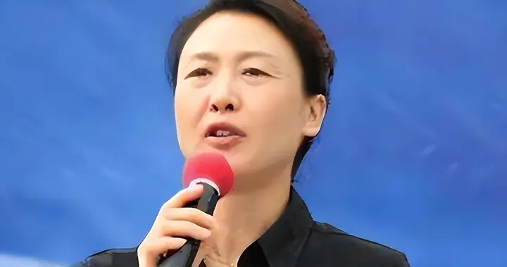 她是浙江的骄傲，手握13个世界冠军，却嫁普通人，如今身份不简单