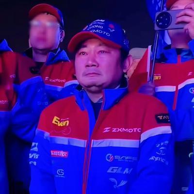 柒點002：张雪这场公益拍卖直接格局拉满