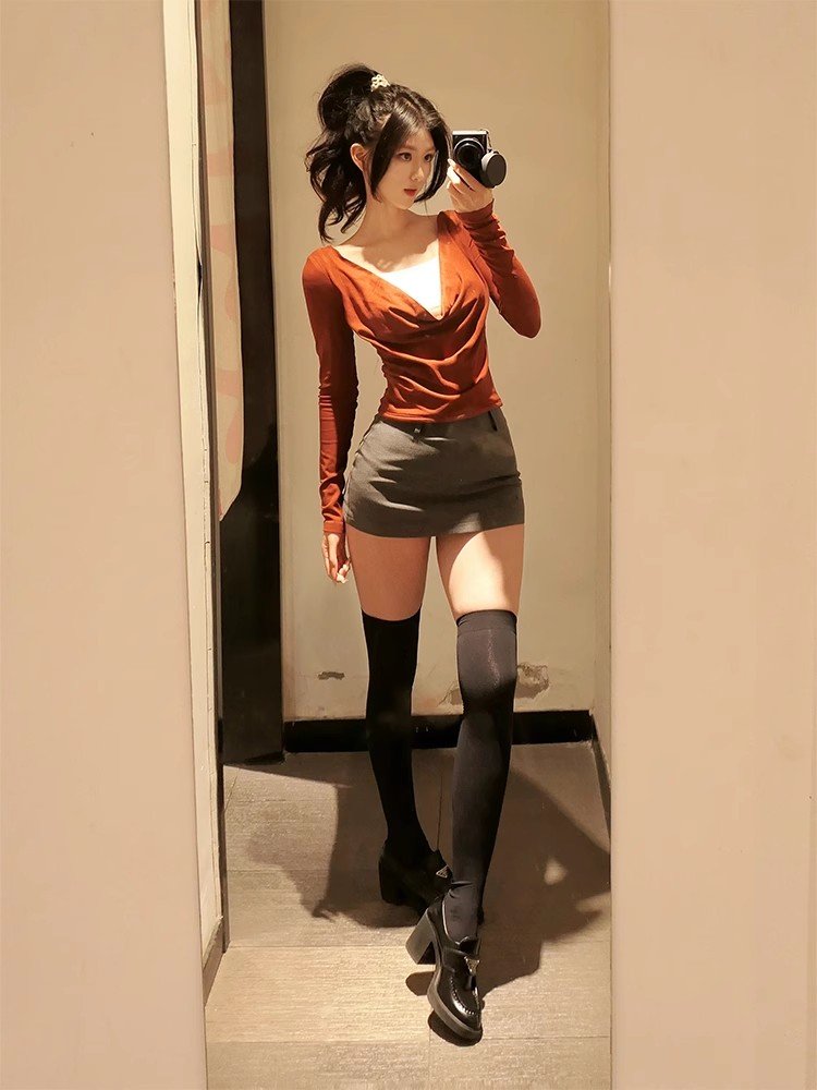 性感内搭红色u领假两件长袖t恤女早春修身