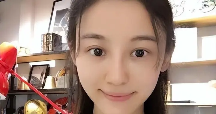 她病床上签了捐遗体，家人骂她不孝，60部戏没换来一句谢谢