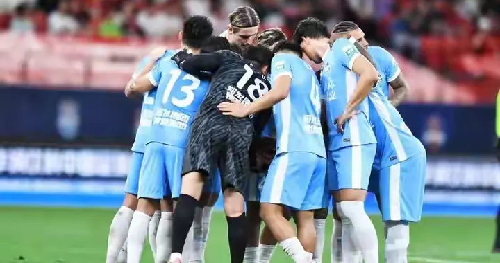 中超热身赛 河南2-1击败大连英博，古斯塔沃、姆布拉、马莱莱破门