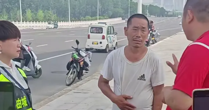 濮阳17岁离家少年已找到，父亲跪地痛哭，他被网友骂惨了！