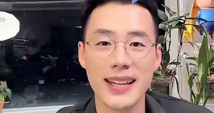 没有董宇辉的命，却得了董宇辉的“病”，顿顿终为年少轻狂买单