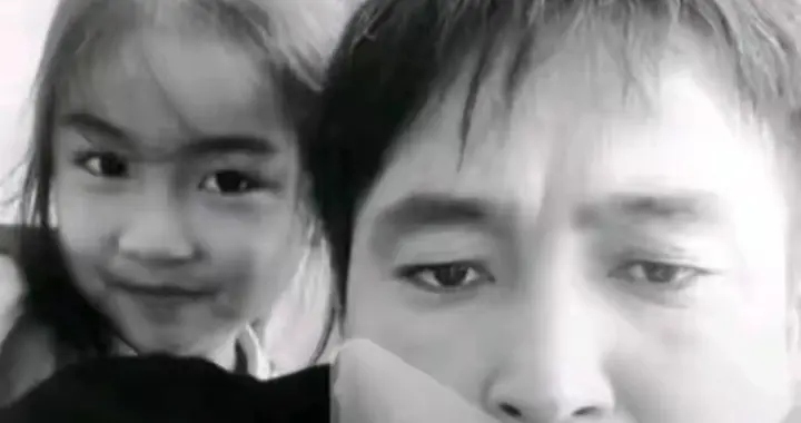 冰窟救人女孩：爸爸照片流出，被夸兽面人心，当地官媒现恶心一幕