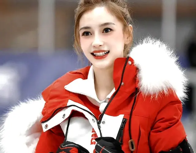 Angelababy杨颖美得像掉落人间的天使