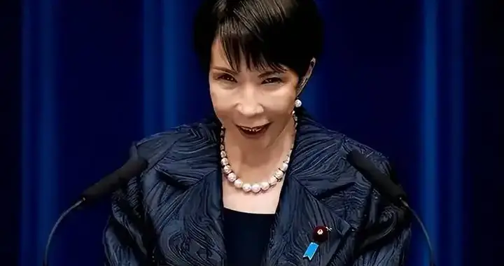 高市早苗急表态！日媒扒出更多中日战机对峙细节，辽宁舰极速北上