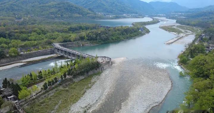 若无都江堰，成都还能叫天府之国？千年工程藏着华夏底气