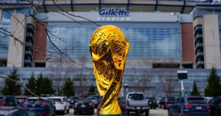 世界杯转播权拉锯战：央视死守底线，FIFA傲慢要价，谁先妥协？