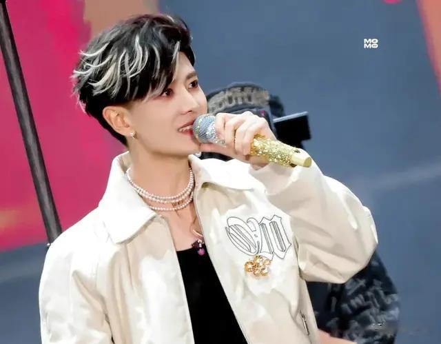 我为什么喜欢任嘉伦？文字很长，但爱意说不尽