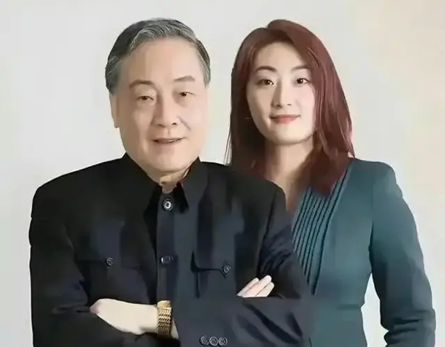 娃哈哈宗庆后人设崩塌，突现3个私生子与宗馥莉争夺20亿美元财产