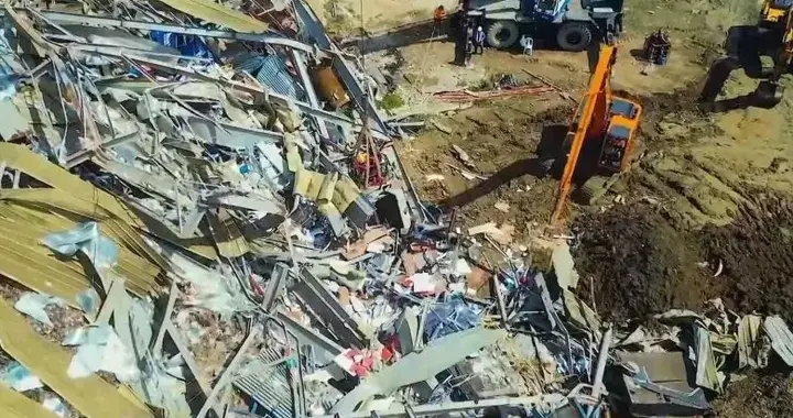 菲律宾一垃圾填埋场坍塌事故已致8死12伤，仍有28人失踪，多数失踪者为...