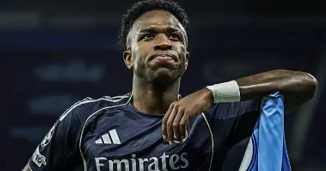 2-1，3-0！欧冠疯狂一夜，皇马巴黎双杀，枪手晋级，黑马被逆转