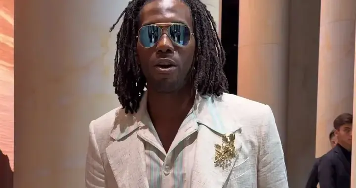 铁血战士！伦纳德亮相米兰时装周男装秀场
