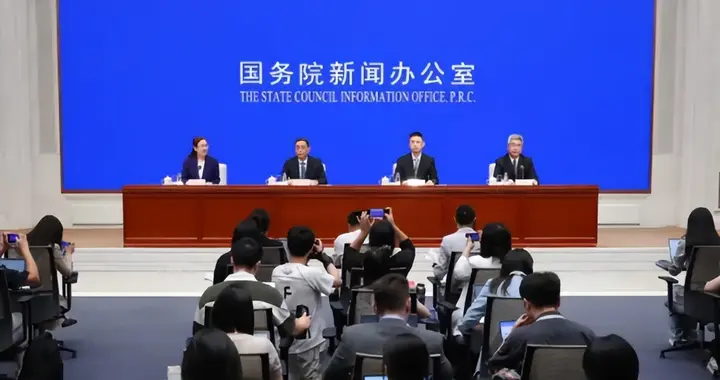 人民币半年升值3.5%！出口老板利润蒸发70%，企业套保规模暴增40%