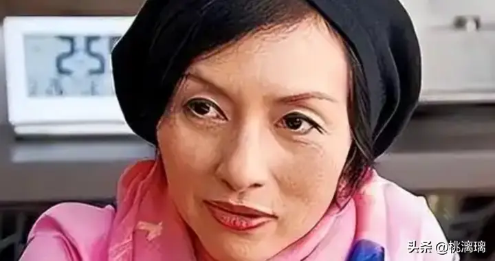 原来这位美女演员早已离世，51岁胃癌而亡，折磨到只有45斤
