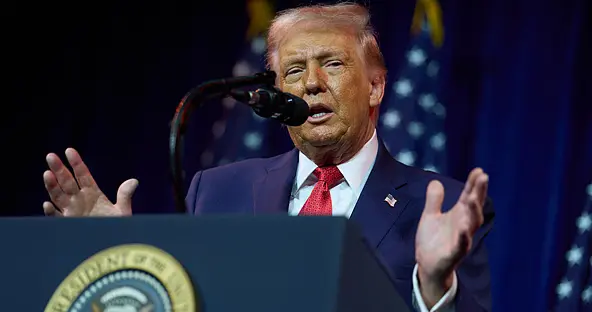 美国5万大军向中东集结！内塔尼亚胡得偿所愿，特朗普坠战略陷阱