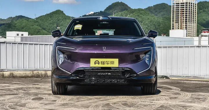 华为最新技术下放！25万左右入手阿维塔07，配置拉满不后悔