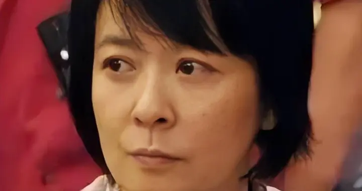 捧红众多明星，身家过亿坐拥北京一条街，却捧不红董子健